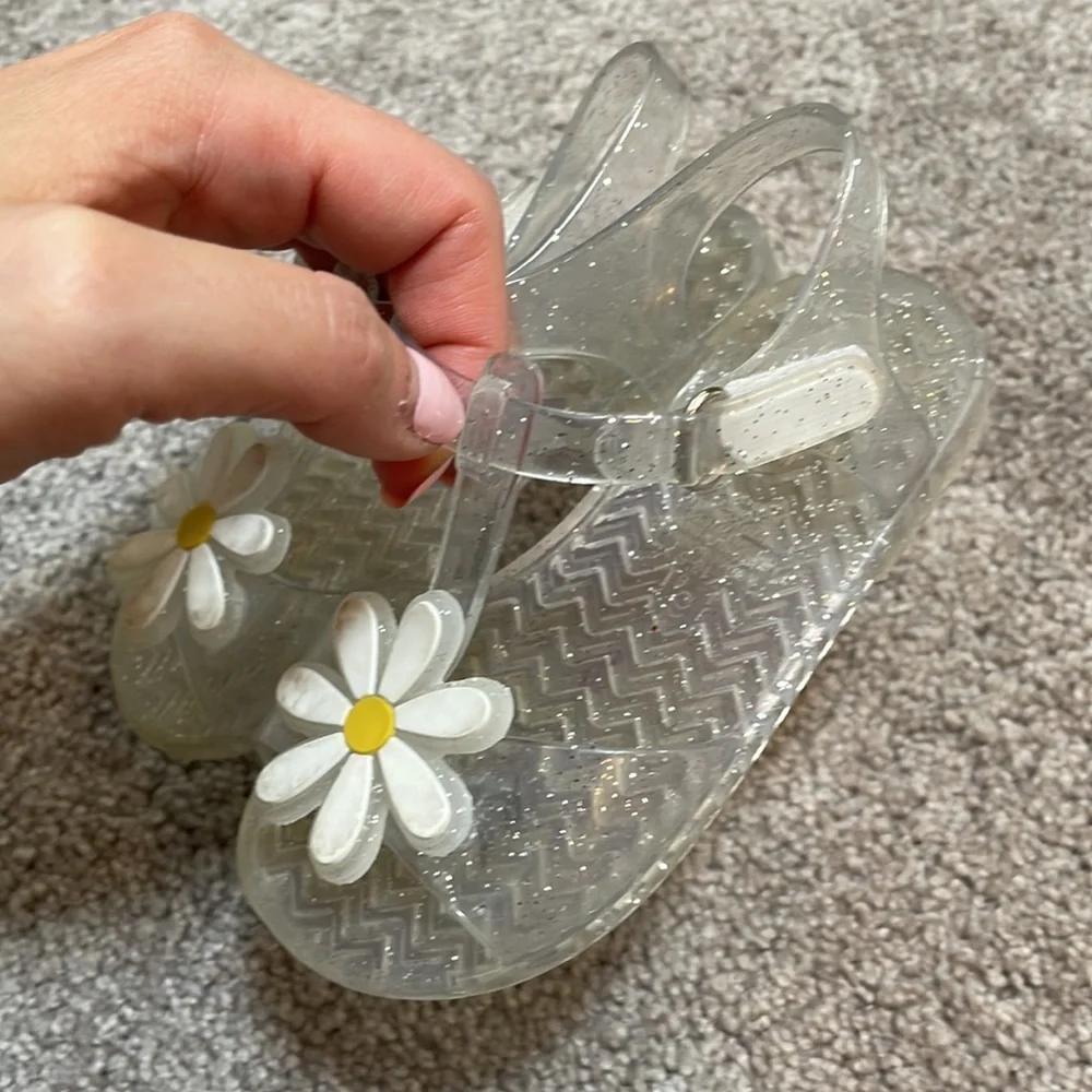 Old Navy Daisy Jelly Sandals